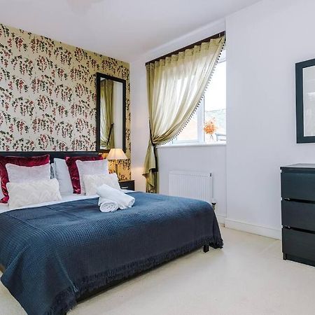 Stylish Townhouse Chester City Centre With Parking Buitenkant foto